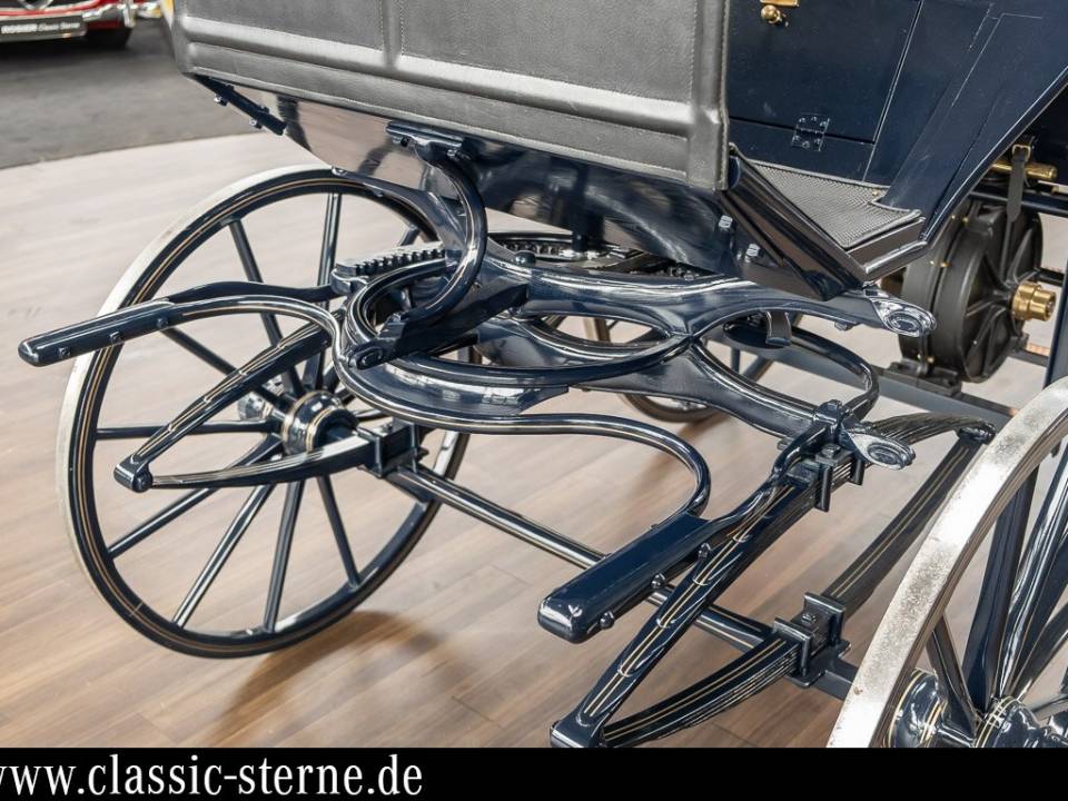 Afbeelding 11/15 van Daimler Motorkutsche Replica (2009)