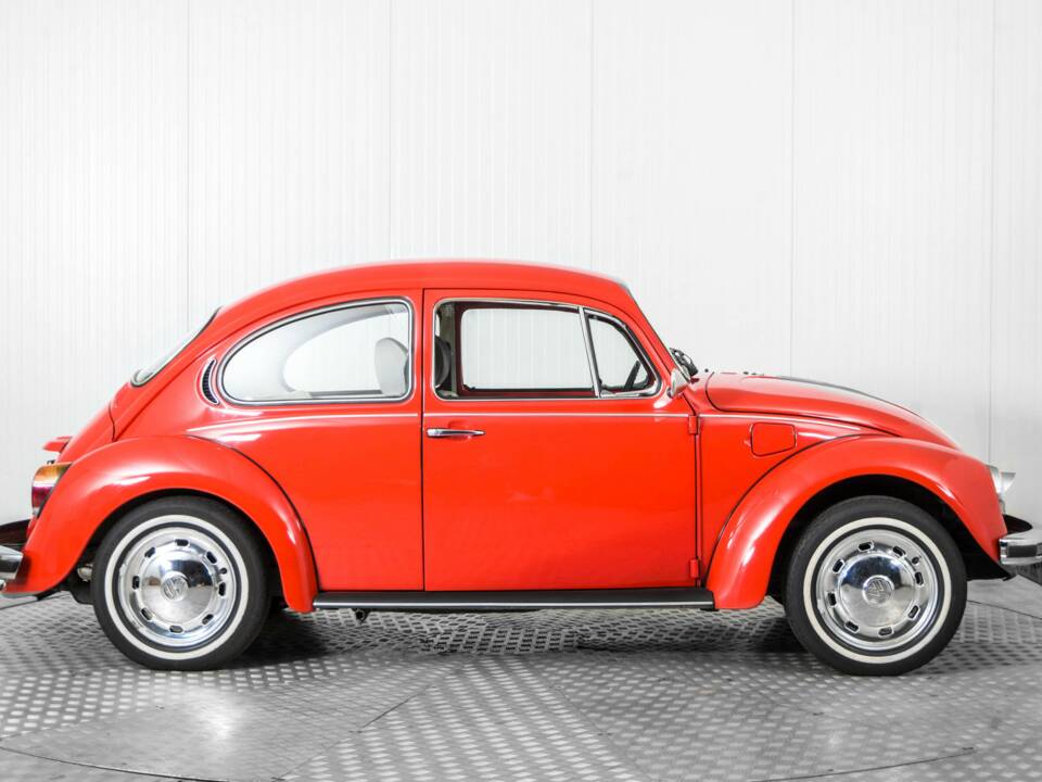 Image 10/50 of Volkswagen Beetle 1200 "Jeans Bug" (1983)
