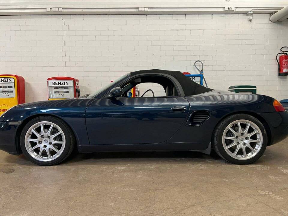 Image 15/18 of Porsche Boxster (1998)