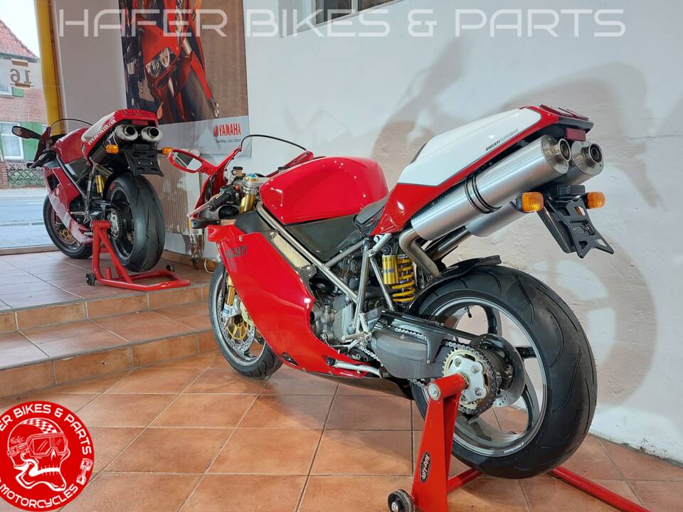 Immagine 12/40 di Ducati DUMMY (2002)