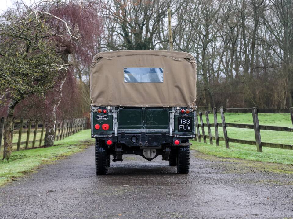 Image 13/27 of Land Rover 88 (1957)