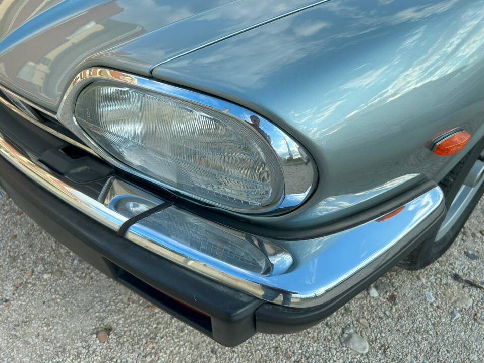 Image 37/38 de Jaguar XJ-S 3.6 (1990)