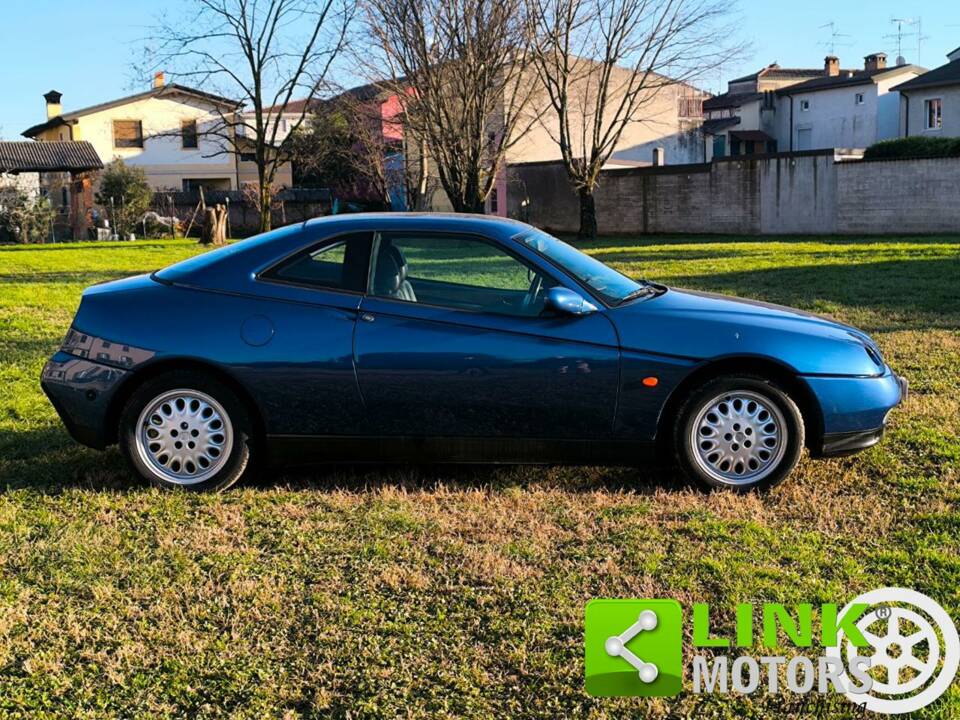 Image 10/10 of Alfa Romeo GTV 2.0 Twin Spark (1997)