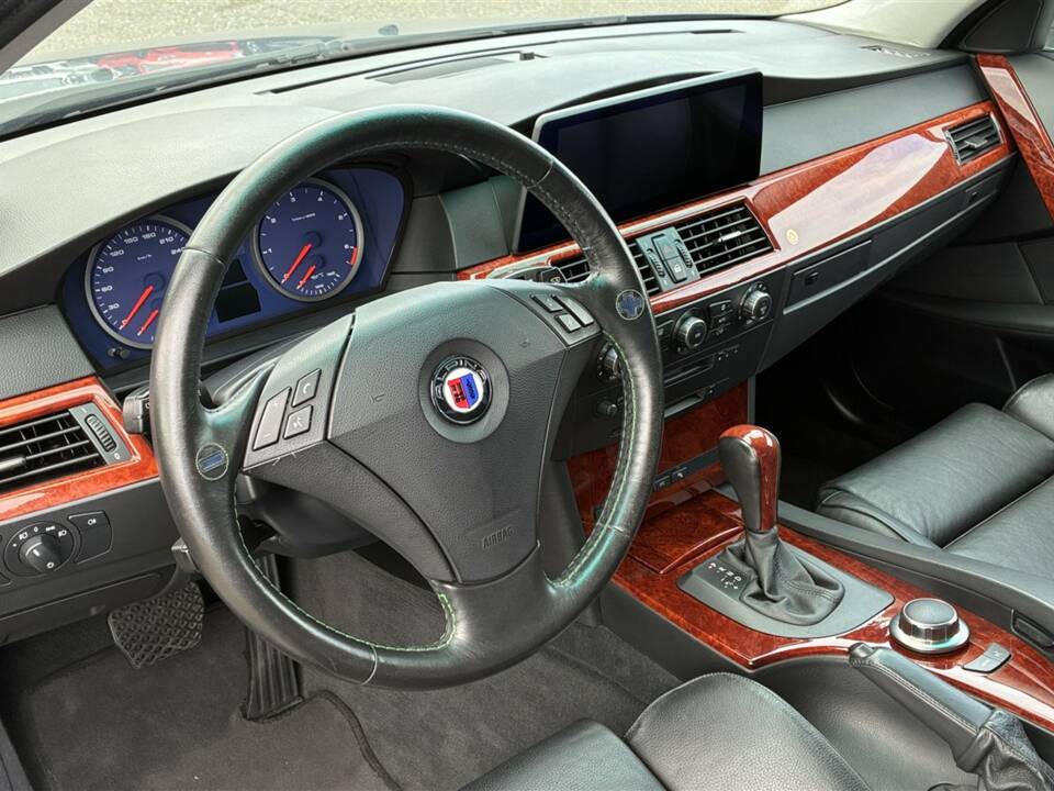 Immagine 17/62 di ALPINA B5 (2007)