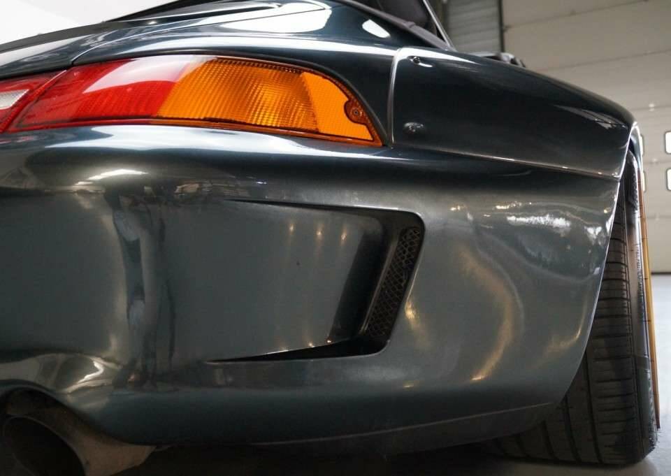Image 37/50 of Porsche 911 Carrera RWB (1995)