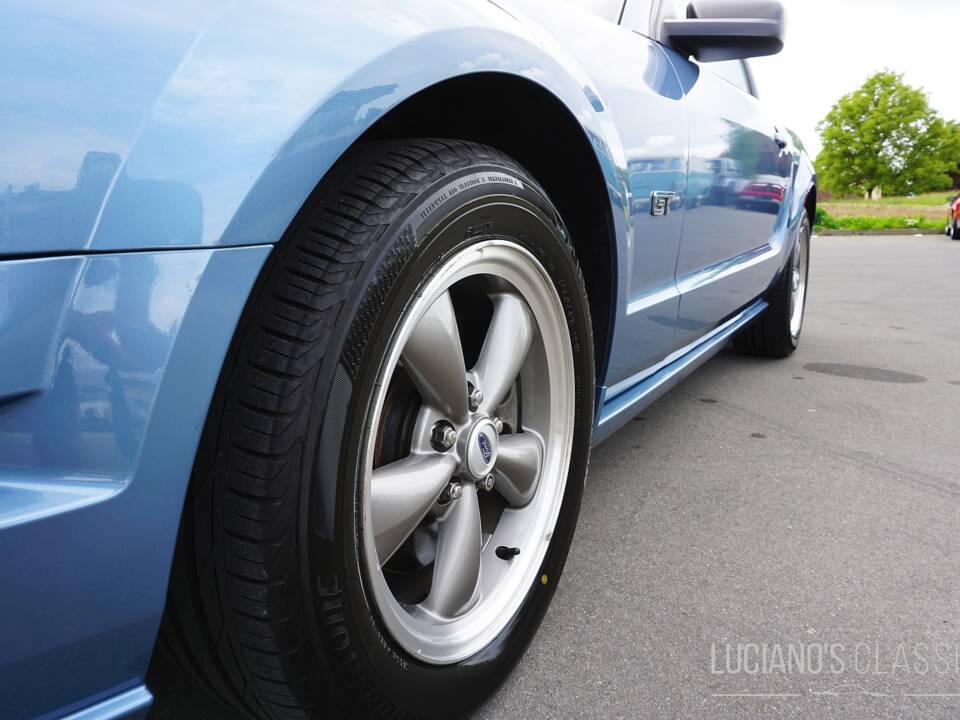 Bild 17/63 von Ford Mustang GT (2005)