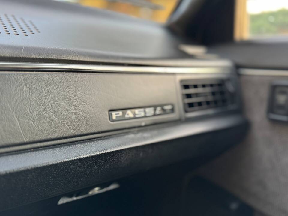 Image 37/57 of Volkswagen Passat 2.0 (1987)