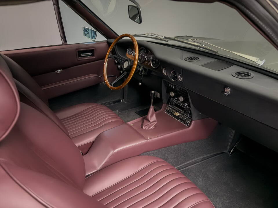 Bild 22/34 von Aston Martin DBS Vantage (1969)