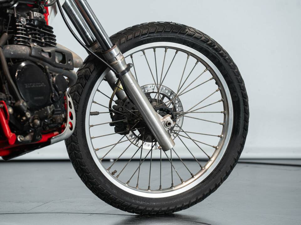 Bild 36/50 von Honda DUMMY (1985)