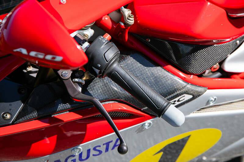 Immagine 13/30 di MV Agusta F4 1000 S (2004)