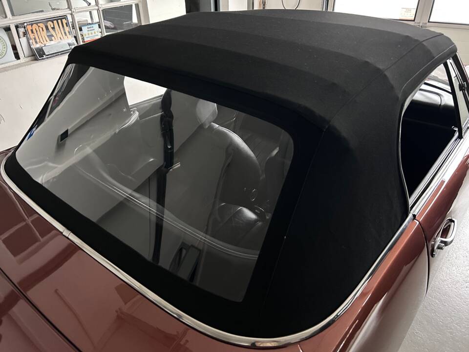 Imagen 18/35 de Peugeot 504 Convertible (1971)