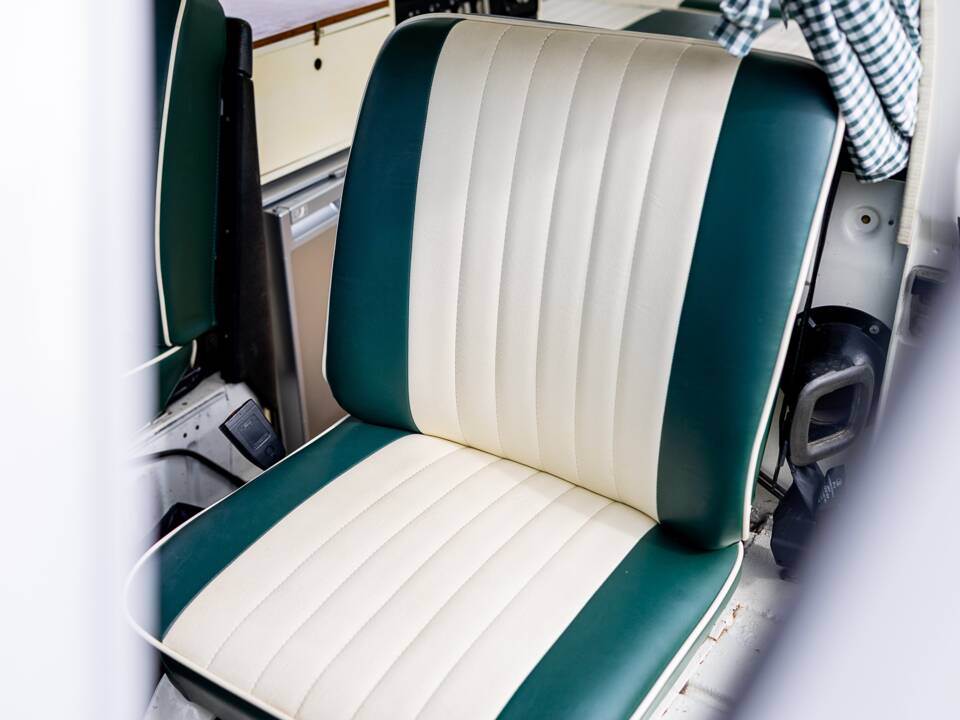 Image 50/50 of Volkswagen T2 Brasil Camper (1972)