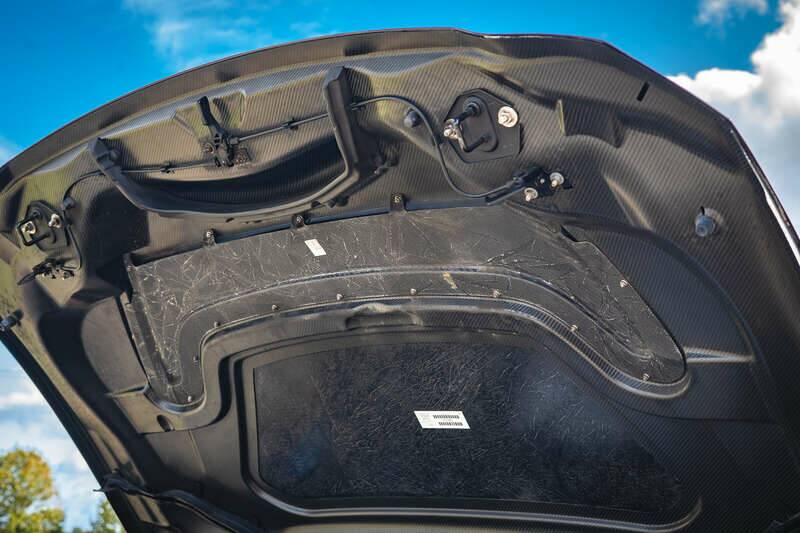 Image 34/50 of Jaguar XE SV Project 8 (2018)