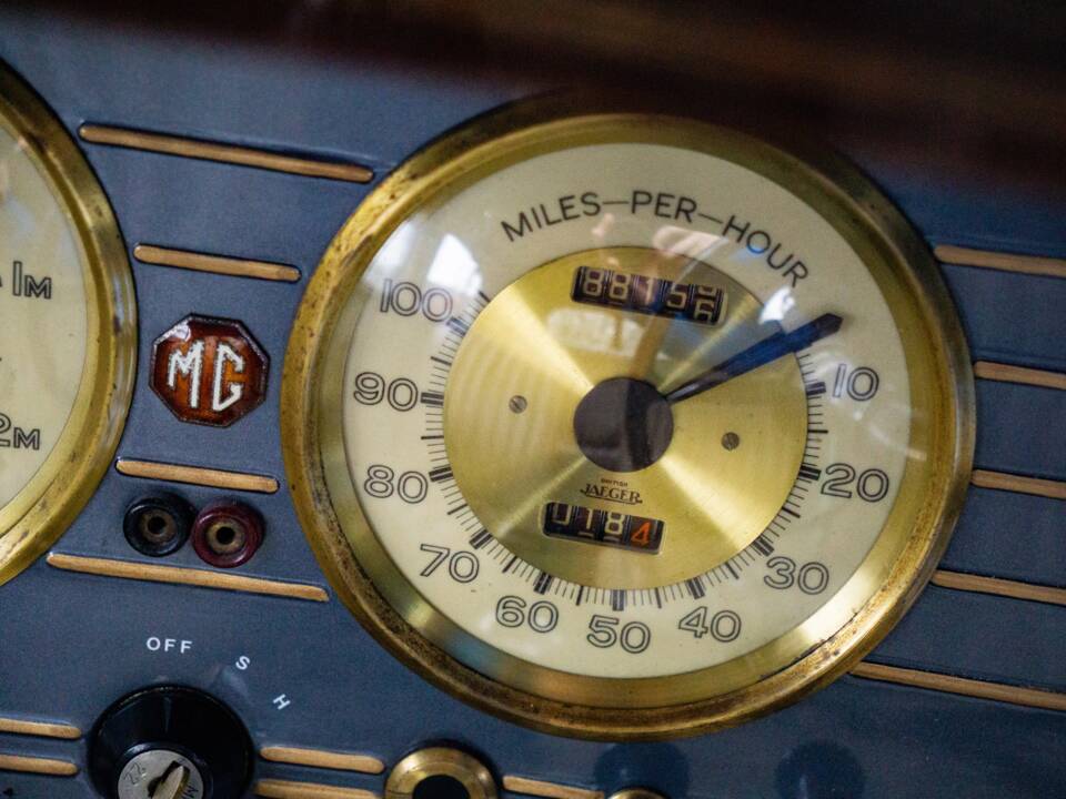 Bild 28/39 von MG SA (1937)