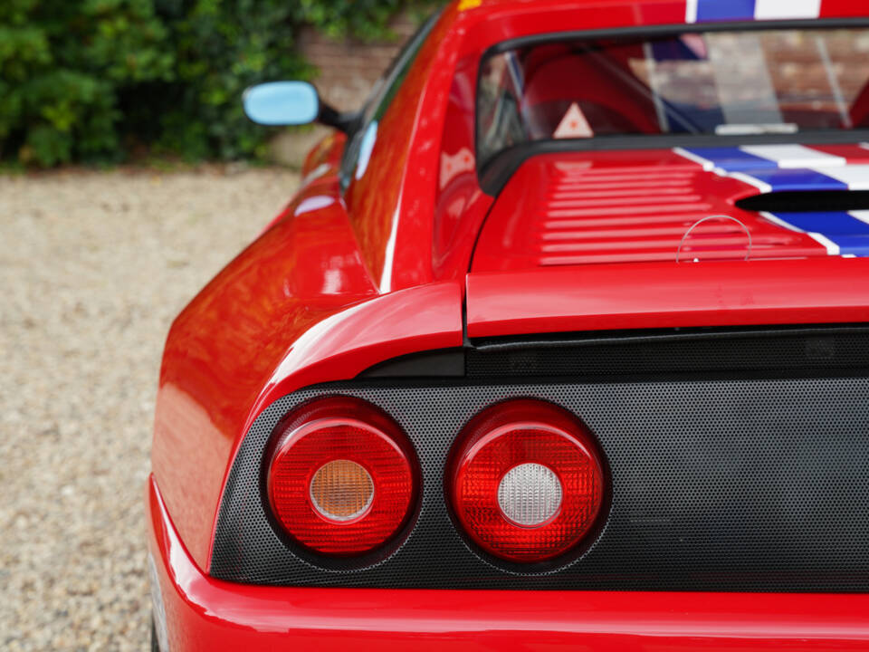 Afbeelding 14/50 van Ferrari F 355 Challenge (1995)
