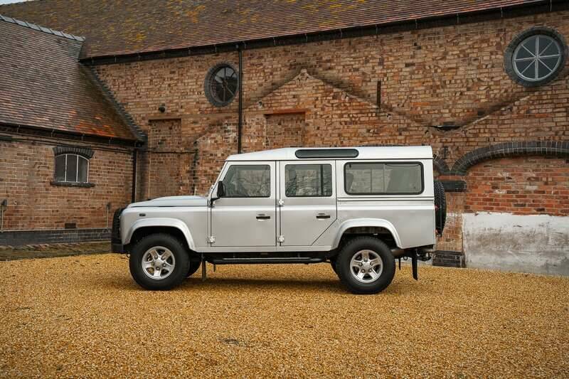 Image 26/50 de Land Rover Defender 110 (2015)