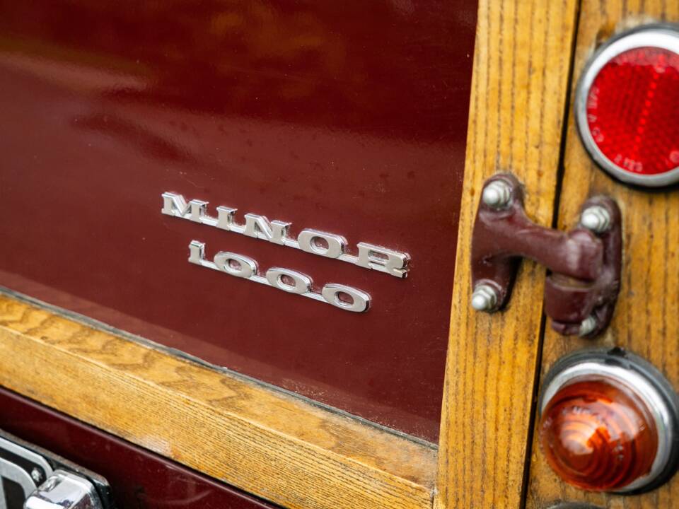 Image 39/43 of Morris Minor 1000 Traveller (1966)