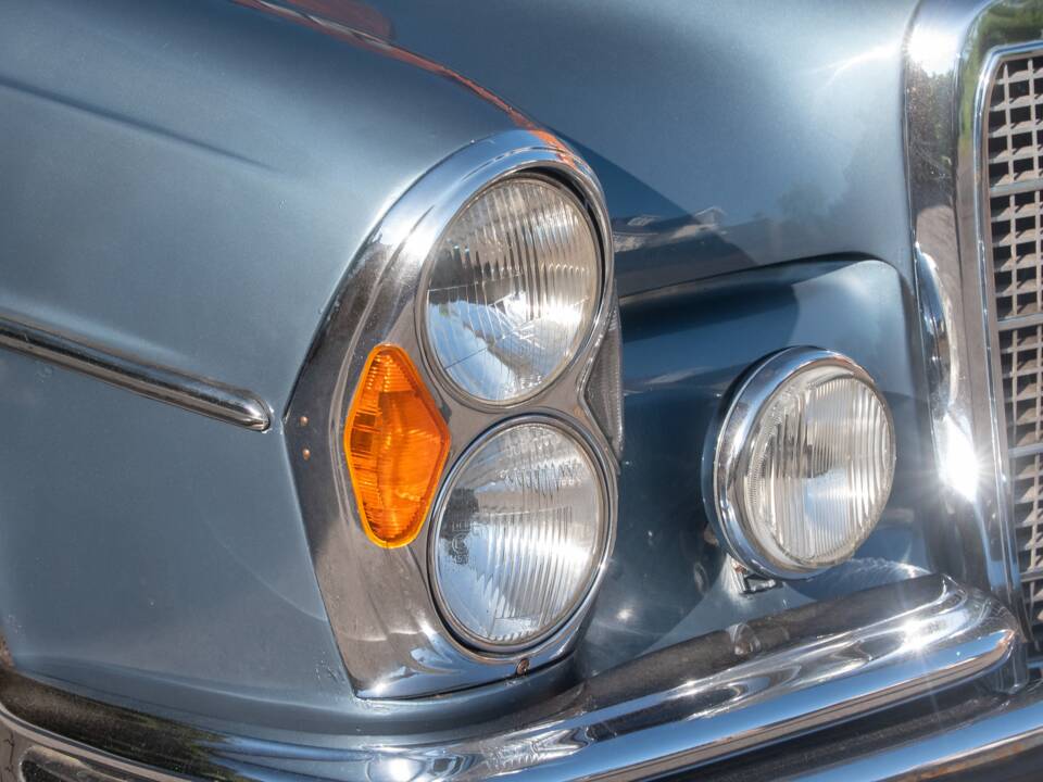 Bild 15/32 von Mercedes-Benz 300 SEL 6.3 (1972)