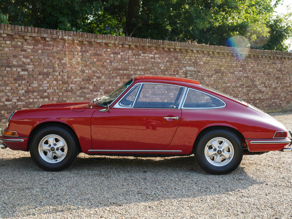 Image 31/50 of Porsche 912 (1966)