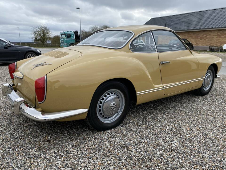 Image 5/42 de Volkswagen Karmann Ghia 1600 (1970)