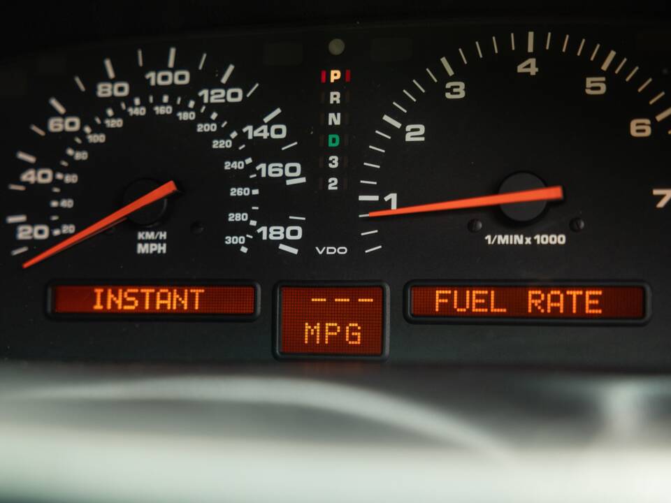 Bild 55/69 von Porsche 928 S4 (1989)