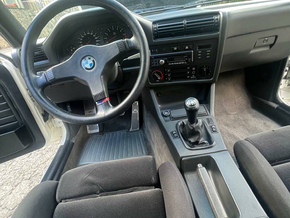 Bild 31/88 von BMW M3 (1988)