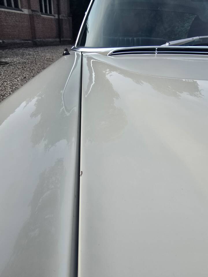 Image 27/62 of Mercedes-Benz 280 SE (1971)