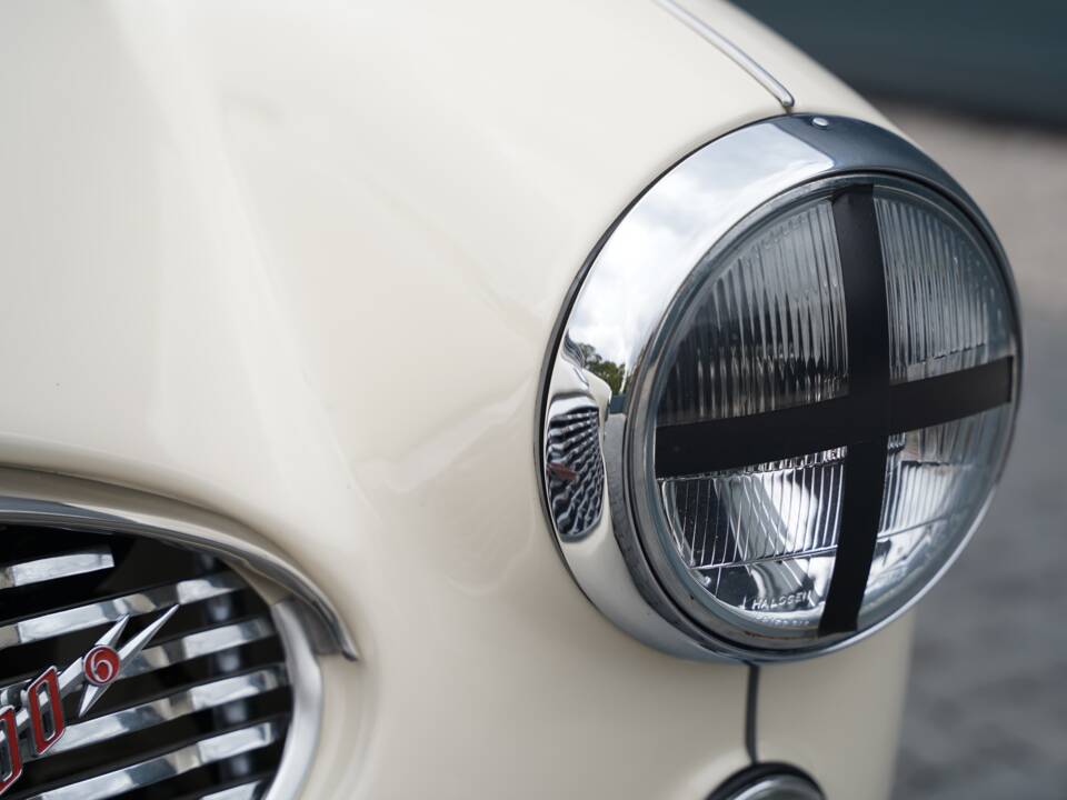 Image 34/50 of Austin-Healey 100&#x2F;6 (BN6) (1958)