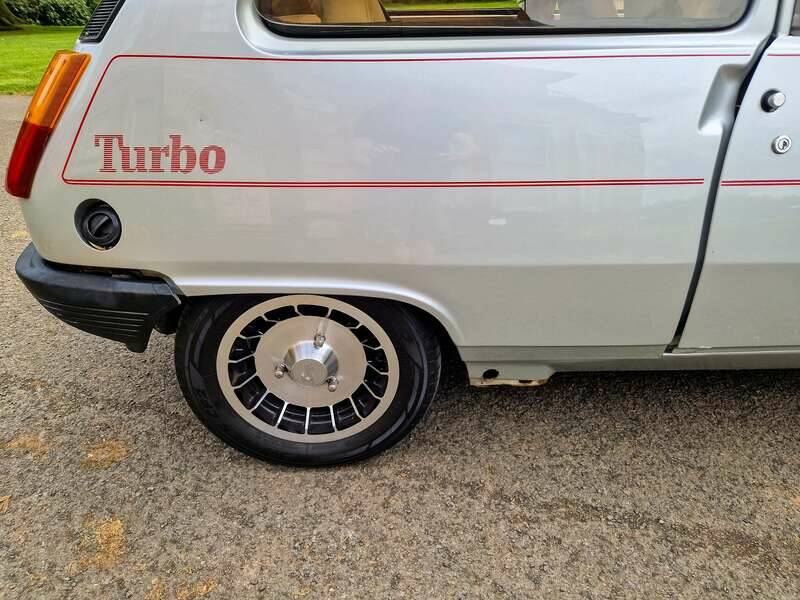 Afbeelding 47/50 van Renault R 5 Alpine Turbo (1984)
