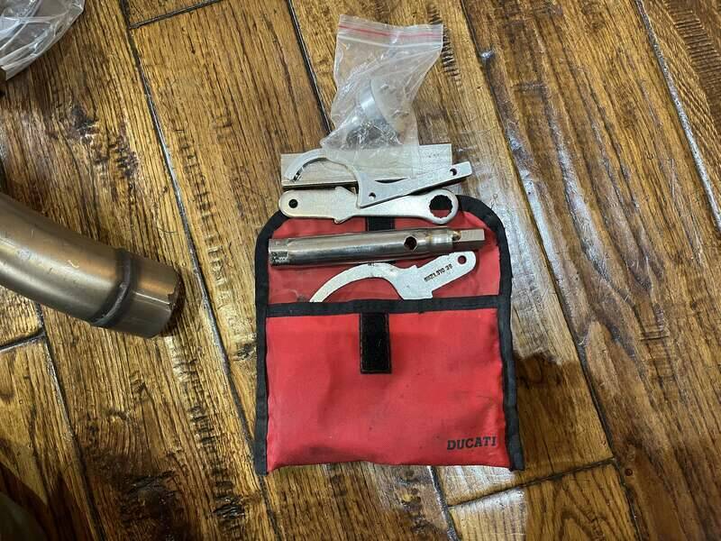 Image 27/31 of Ducati DUMMY (1997)