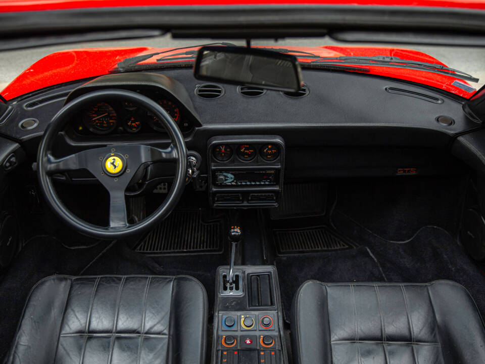 Bild 3/95 von Ferrari 328 GTS (1988)