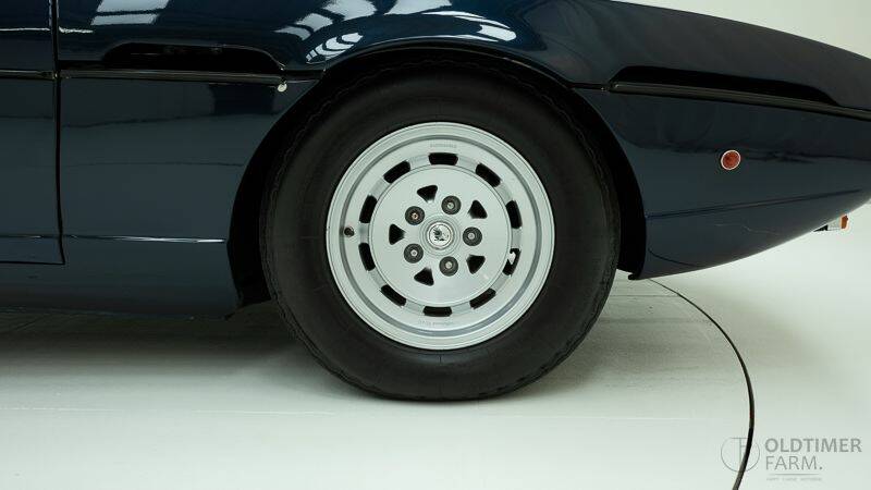 Image 10/15 of Lamborghini Espada 400 GT (1972)