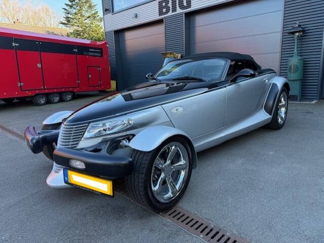 Image 1/27 of Plymouth Prowler (2001)