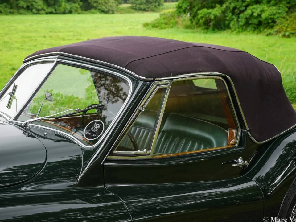 Afbeelding 43/59 van Jaguar XK 140 SE DHC (1955)