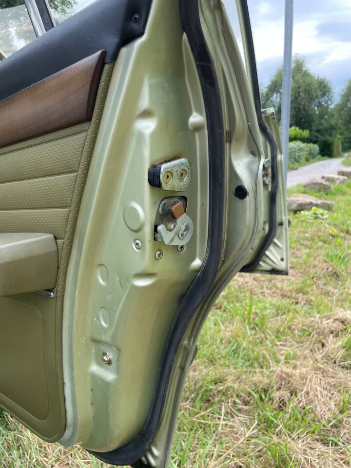 Image 58/100 de BMW 528i (1980)