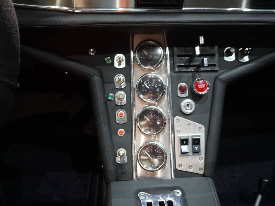 Image 37/51 of De Tomaso Pantera (1973)
