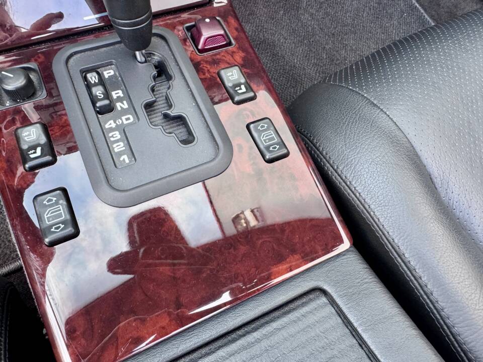 Image 13/49 de Mercedes-Benz SL 500 (1997)