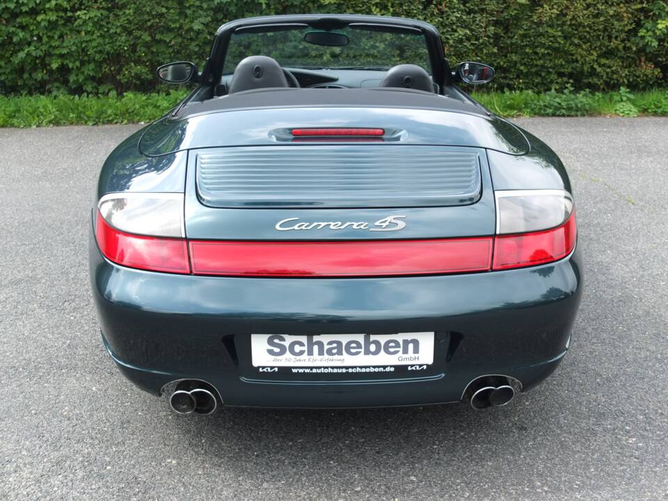 Bild 50/73 von Porsche 911 Carrera 4S (2004)