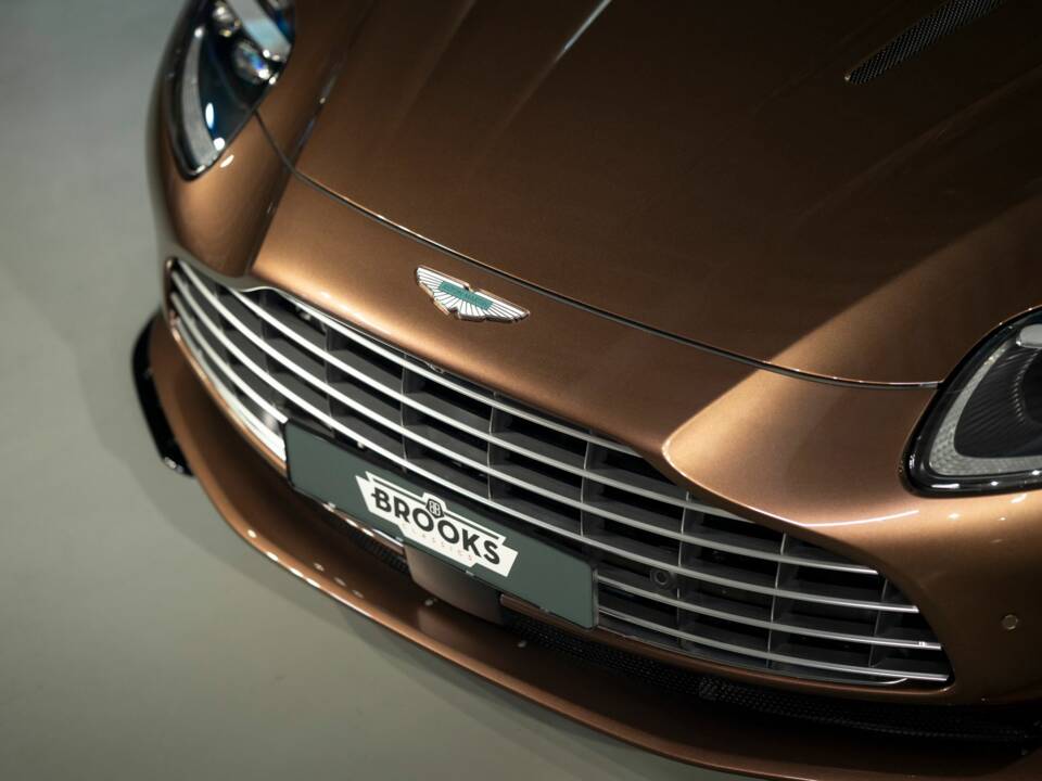 Bild 49/51 von Aston Martin DB12 Volante (2024)