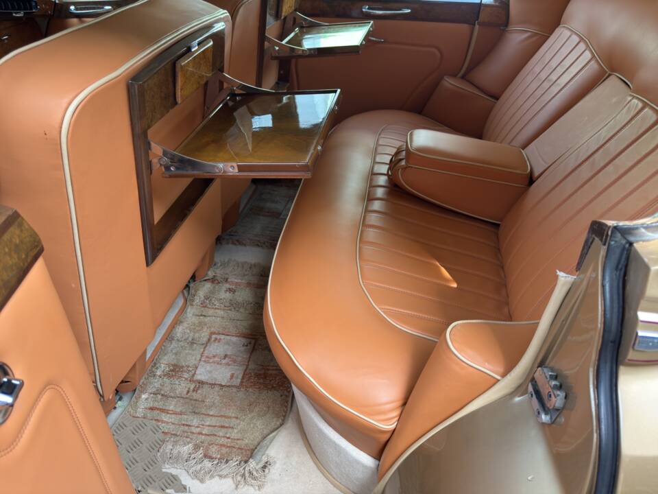 Image 12/26 of Rolls-Royce Silver Cloud II (1961)
