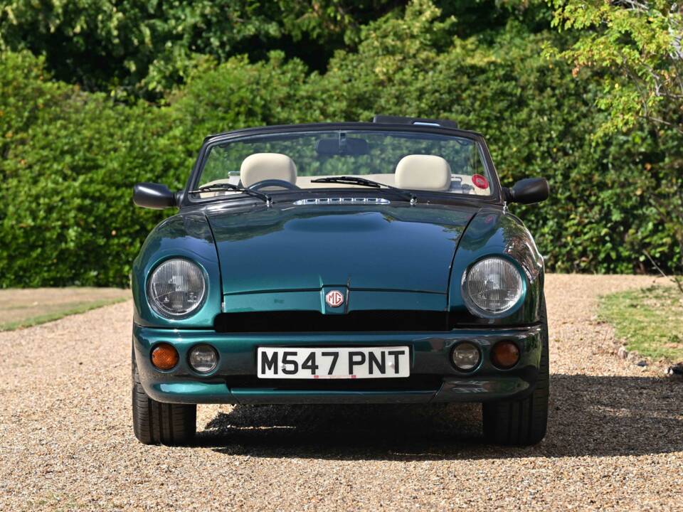Bild 6/50 von MG RV8 (1995)
