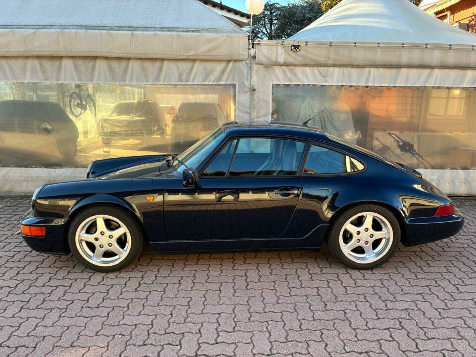 Image 11/36 de Porsche 911 Carrera 4 (1989)