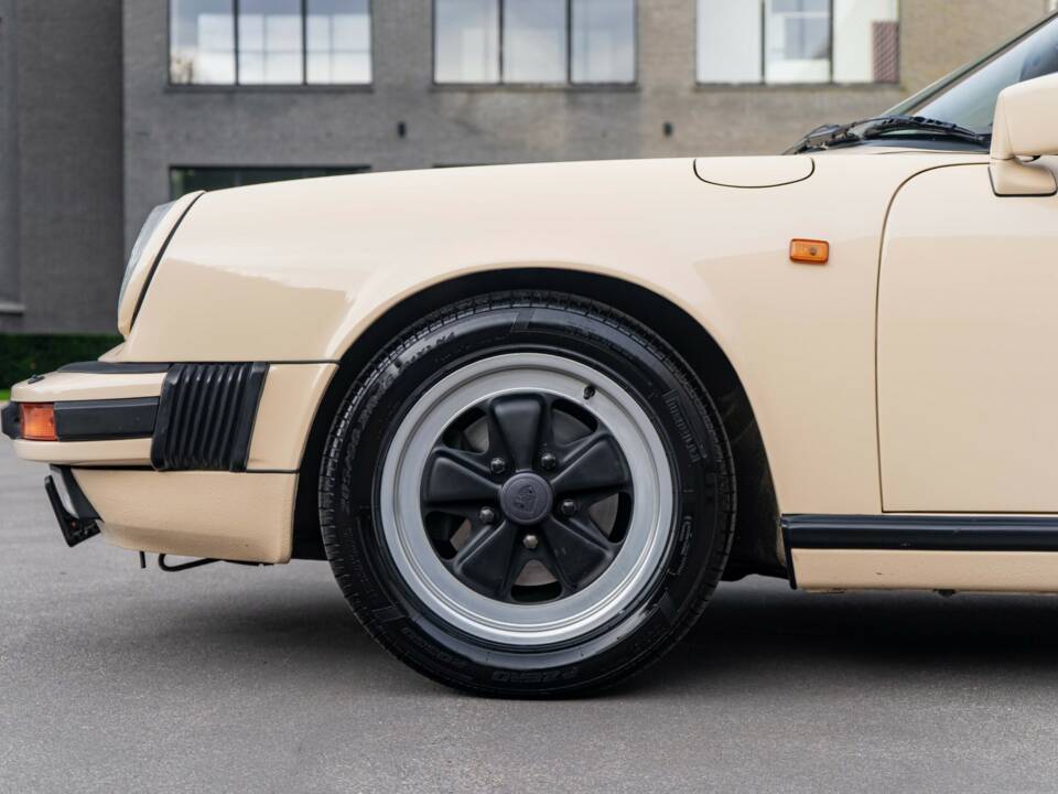 Bild 5/41 von Porsche 911 Speedster 3.2 (1989)