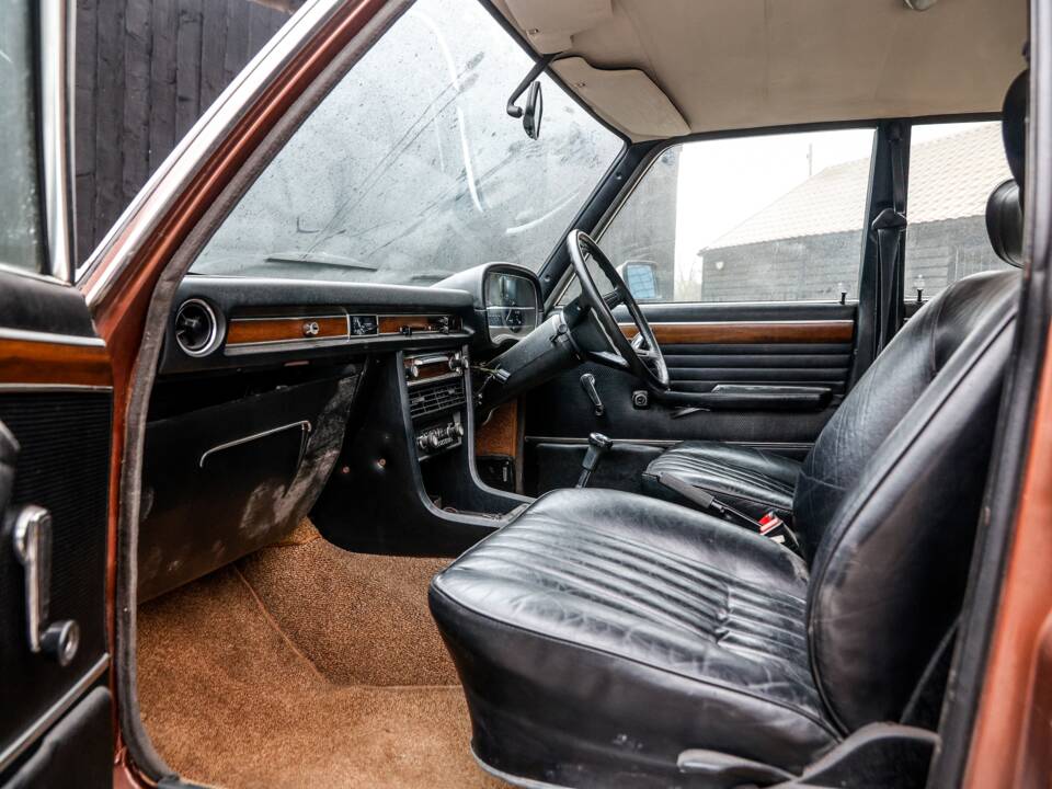 Bild 32/45 von BMW 3,0 Si (1976)