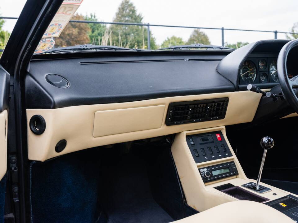 Imagen 35/58 de Ferrari Mondial T (1990)