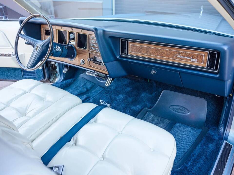 Bild 14/18 von Lincoln Continental Mark IV (1973)