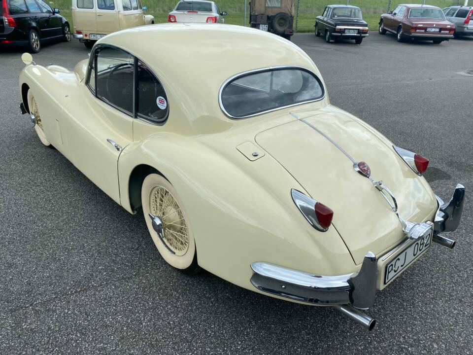 Bild 6/8 von Jaguar XK 140 FHC (1956)