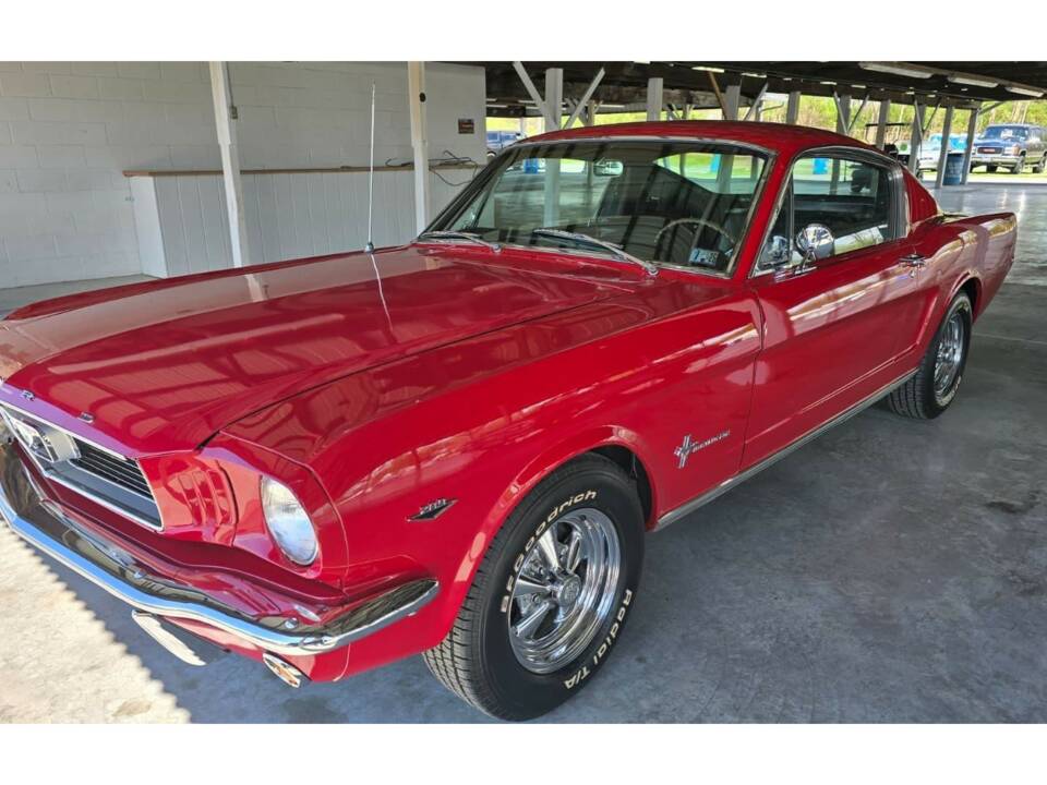 Image 17/50 de Ford Mustang 390 GTA (1966)