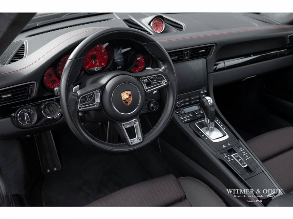 Image 30/47 of Porsche 911 Carrera T (2018)