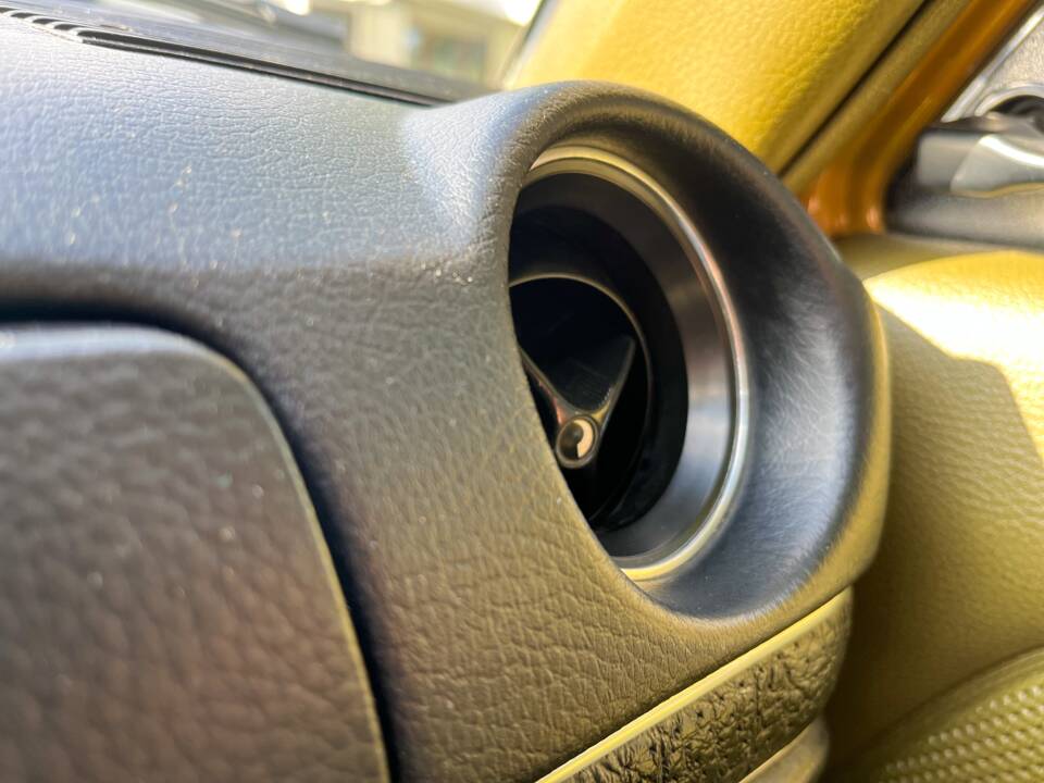 Image 113/139 of Mercedes-Benz 240 D (1978)